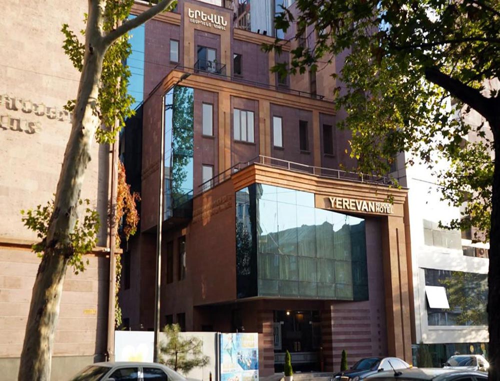 یروان رزیدنت